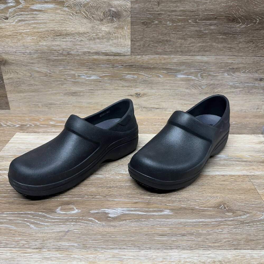 Crocs Black Neria Pro II Slip Resistant Work Clog Women s Size 7W